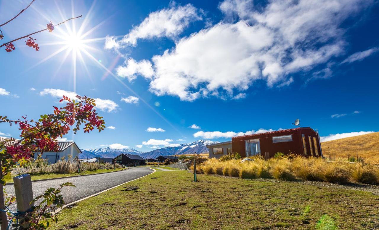 The Red Nest - Lac Tekapo Extérieur photo